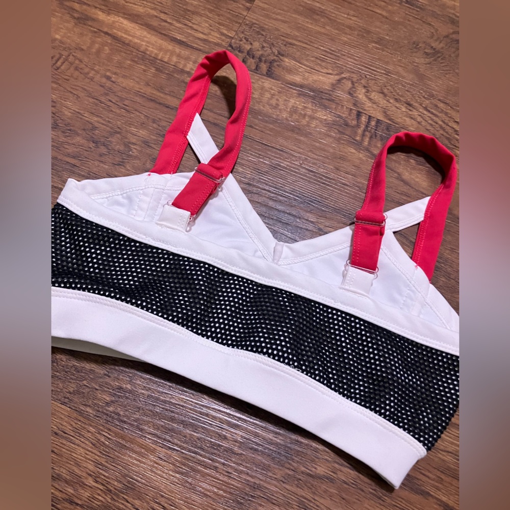 🎀(SOLD elsewhere)🎀 Workout active set - Picture 4 of 9